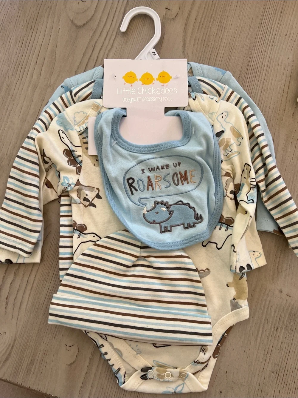 Multi-Pack Baby Bodysuits & Bib Set - Olive Green, Cream, Light Blue